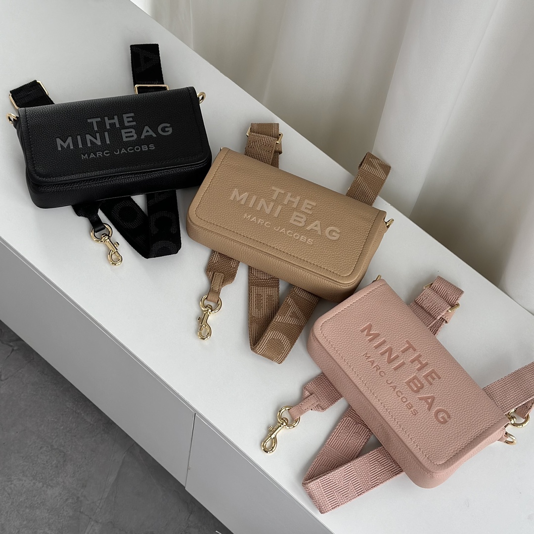 Marc Jacobs ～MJ 斜挎包 3⃣ 色 尺寸20*5*12