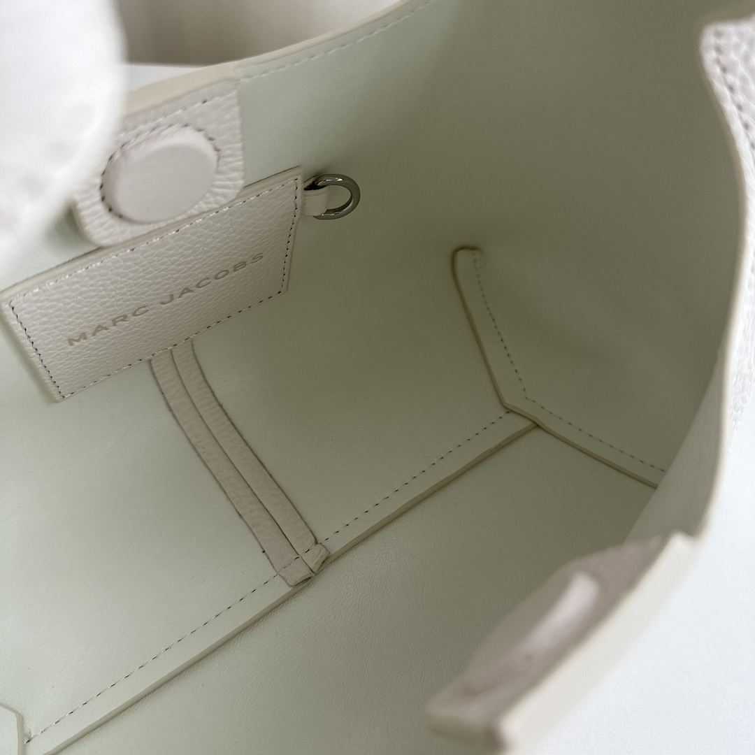 Marc Jacobs ～菜篮子 米白色