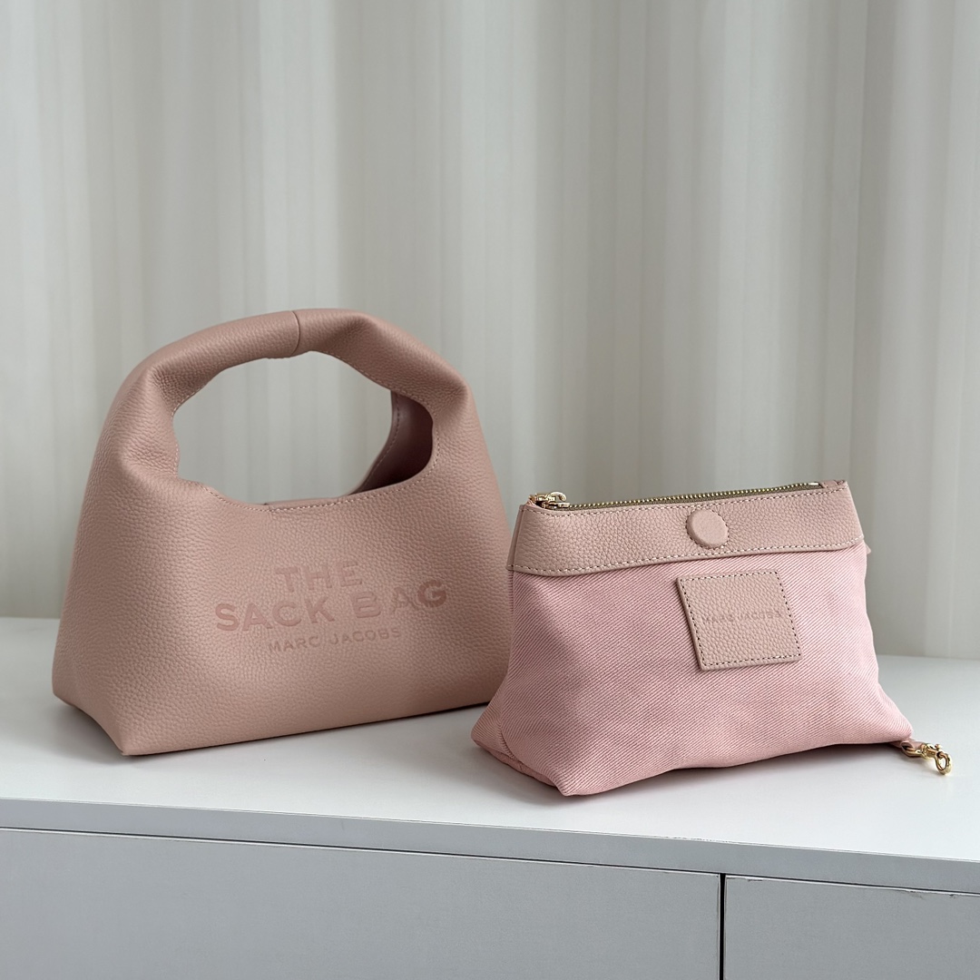 Marc Jacobs ～菜篮子玫瑰粉
