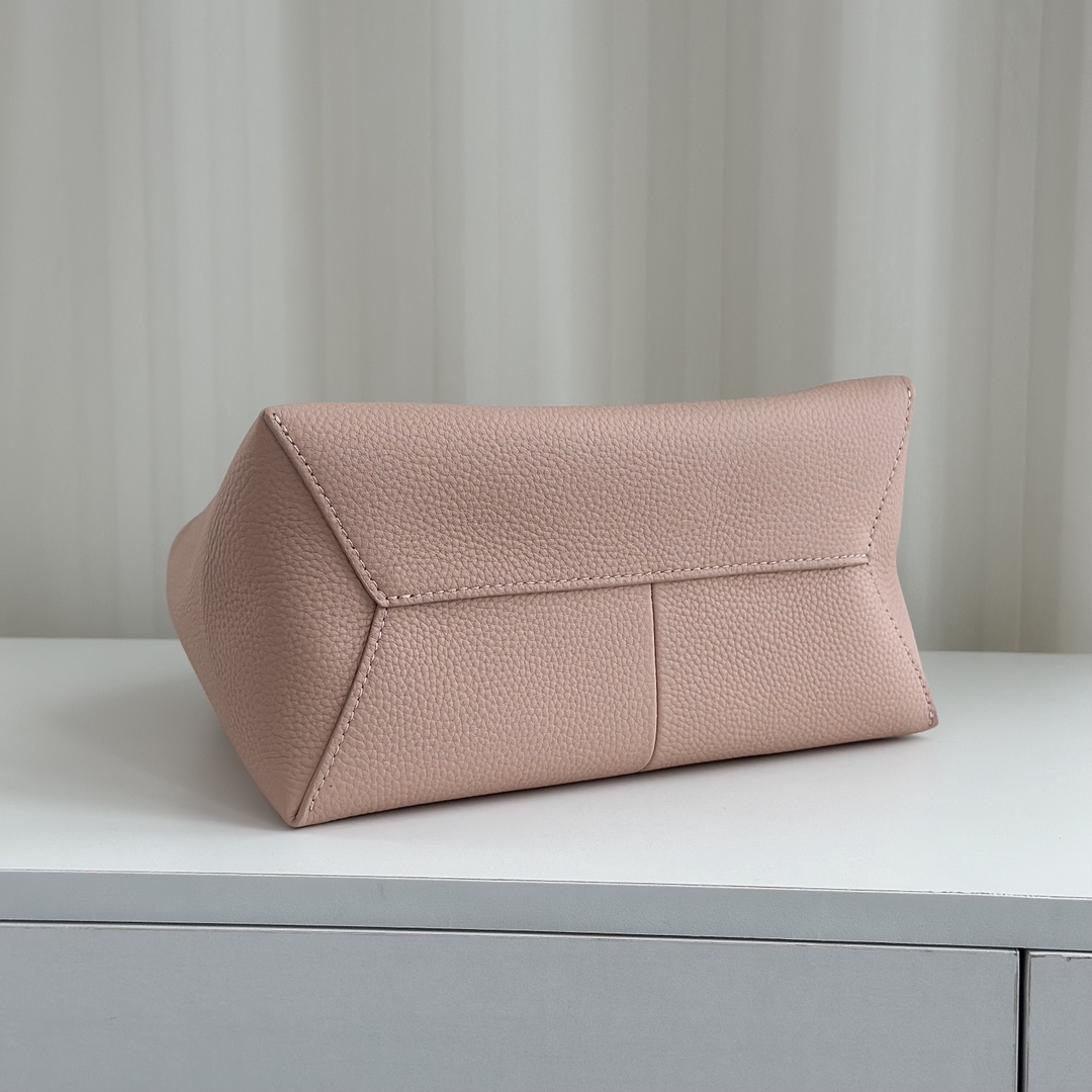 Marc Jacobs ～菜篮子玫瑰粉