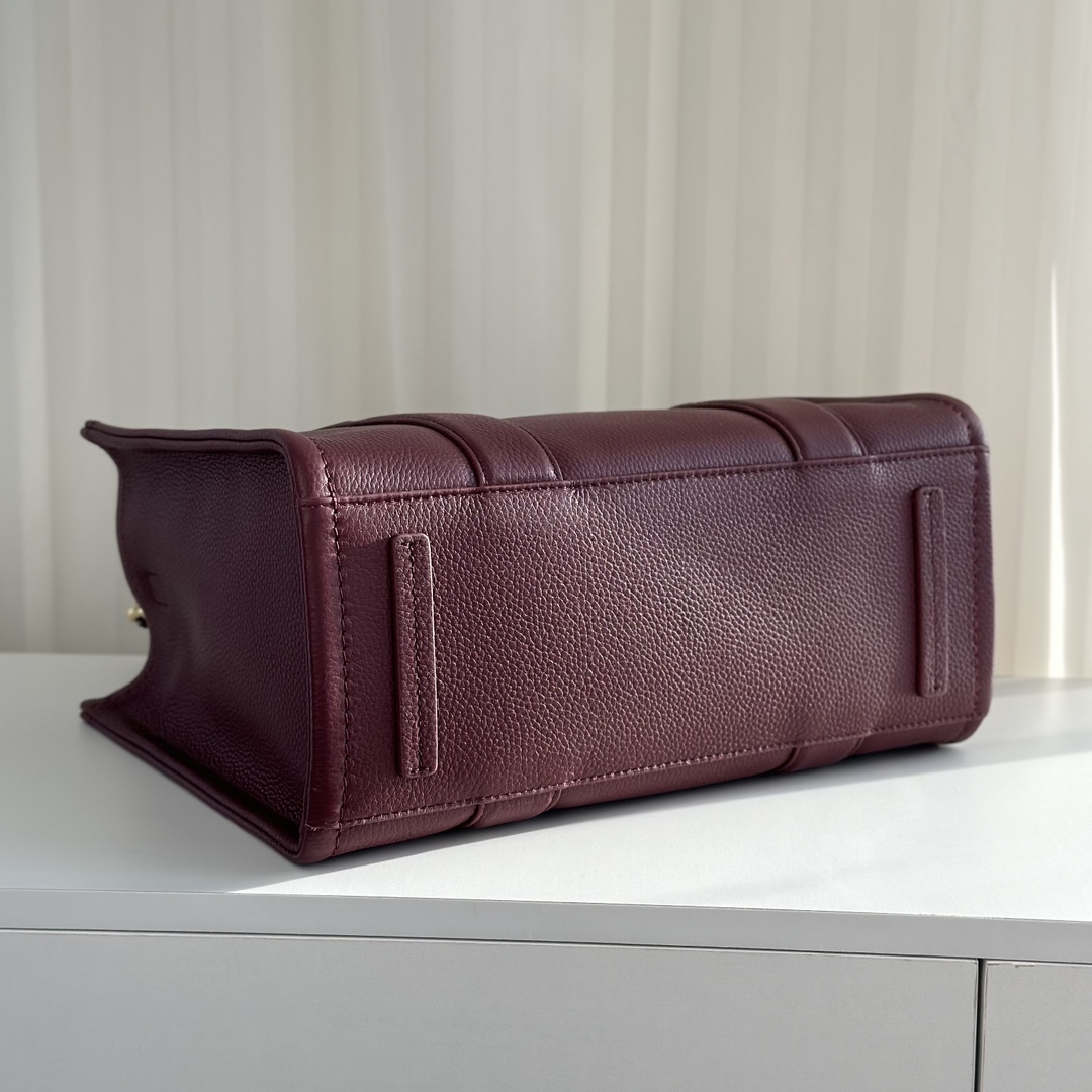 Marc Jacobs ～酒红色 33cm
