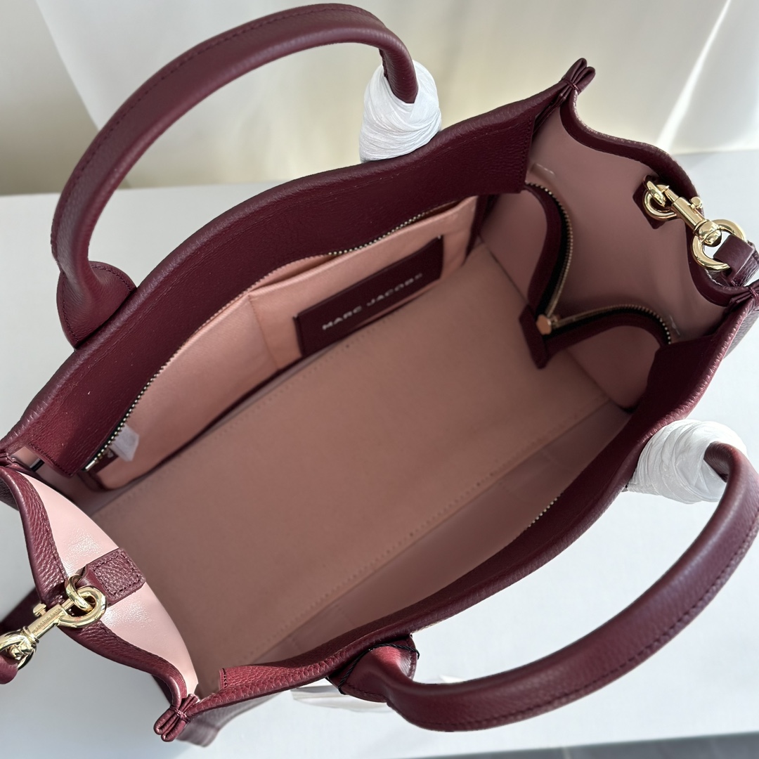 Marc Jacobs ～酒红色 33cm