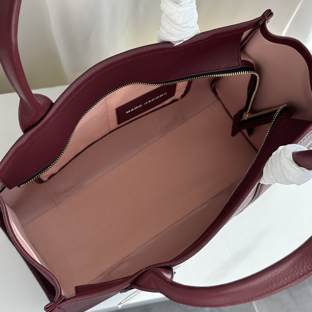 Marc Jacobs ～酒红色 41cm