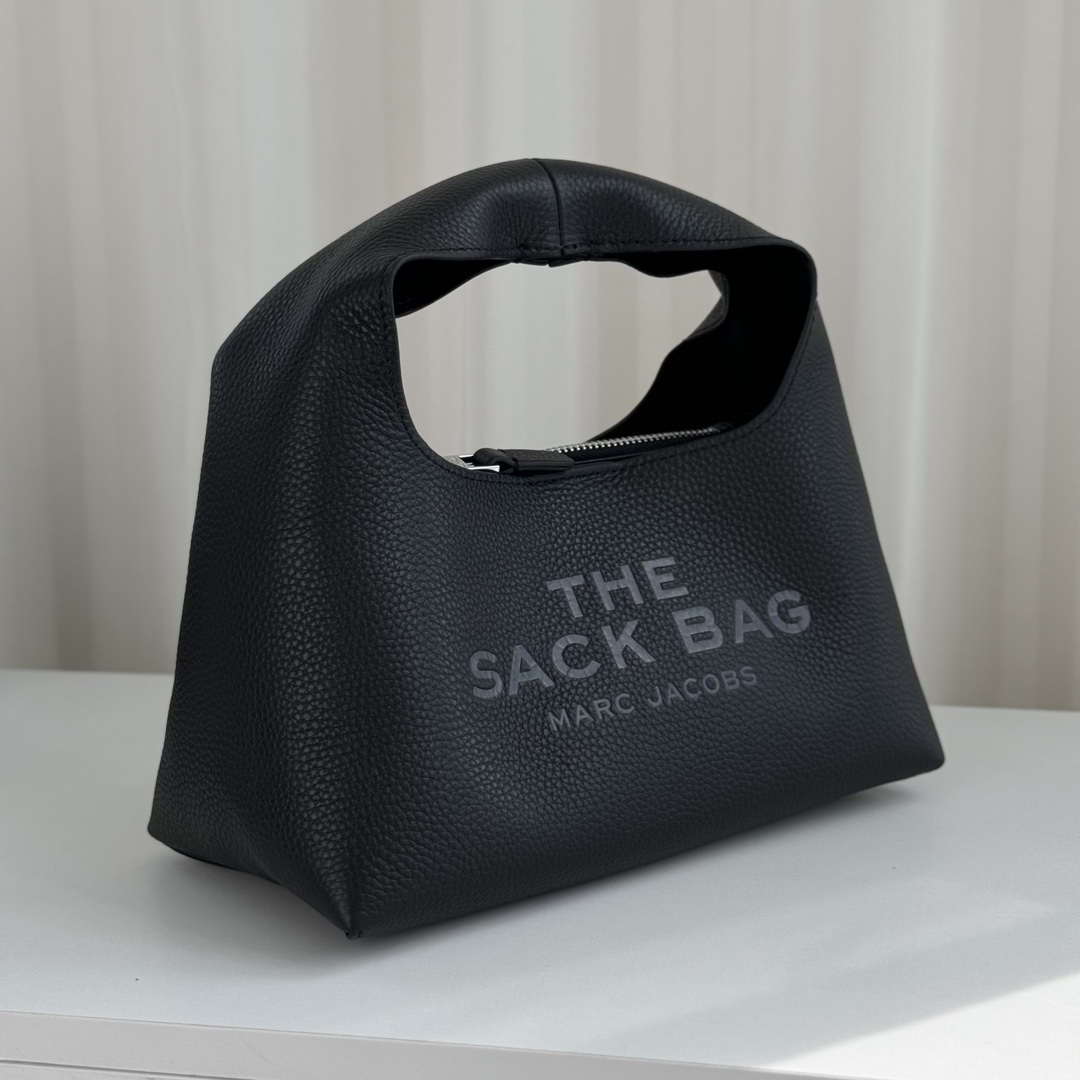 Marc Jacobs ～菜篮子黑色