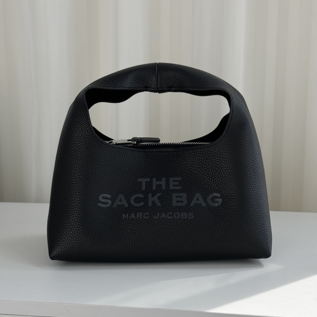 Marc Jacobs ～菜篮子黑色