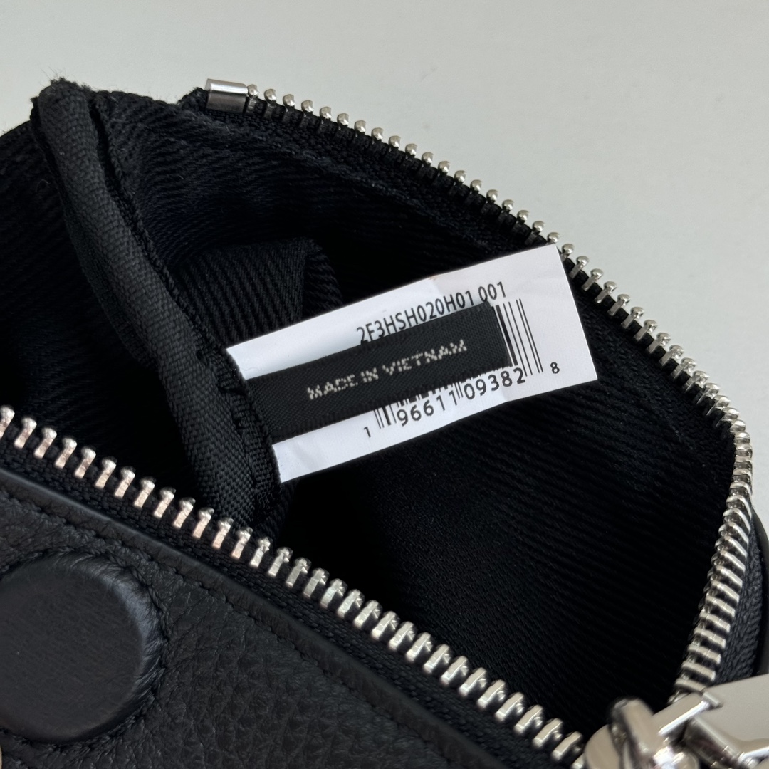 Marc Jacobs ～菜篮子黑色白丝印