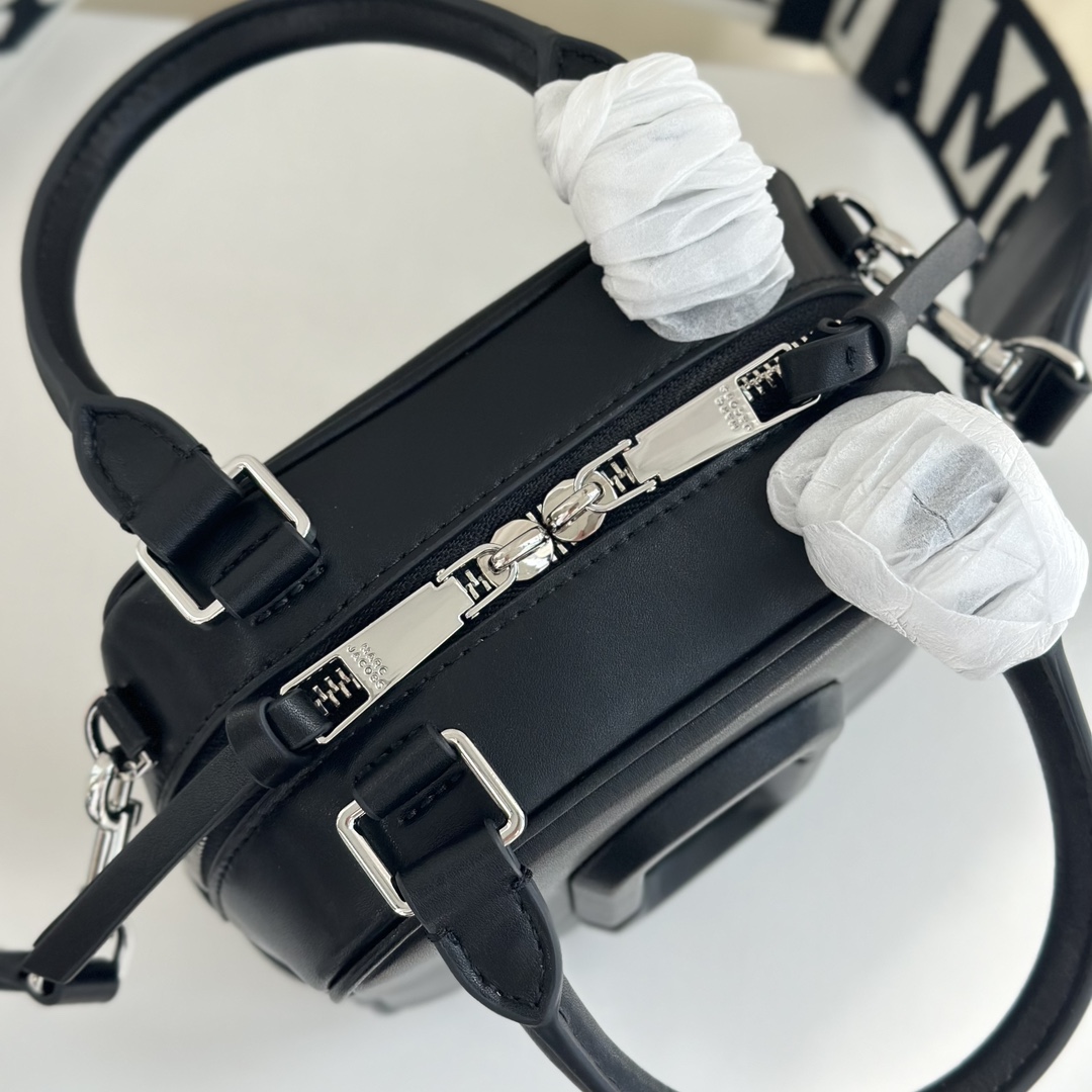 Marc Jacobs ～小方包 可手提斜挎