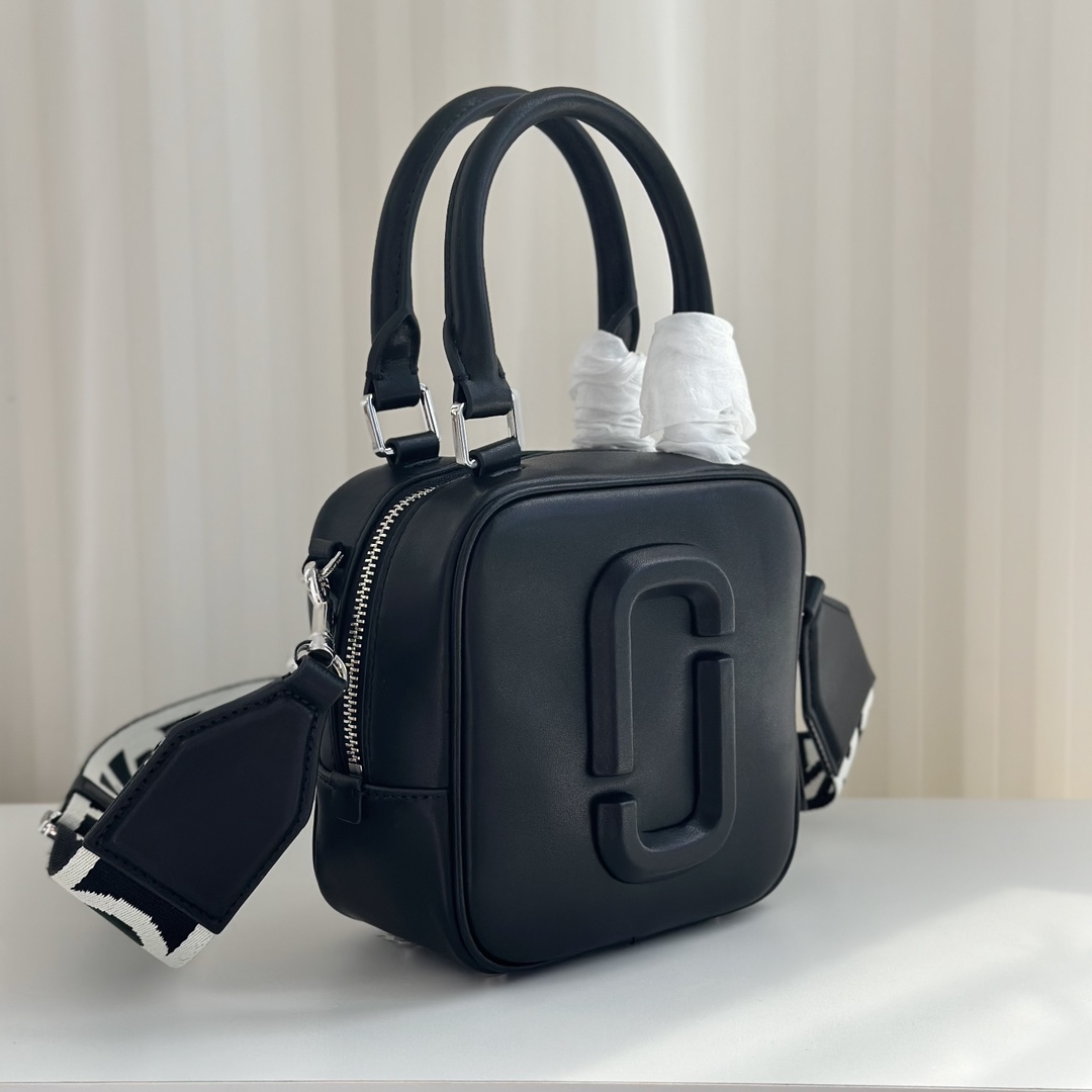 Marc Jacobs ～小方包 可手提斜挎