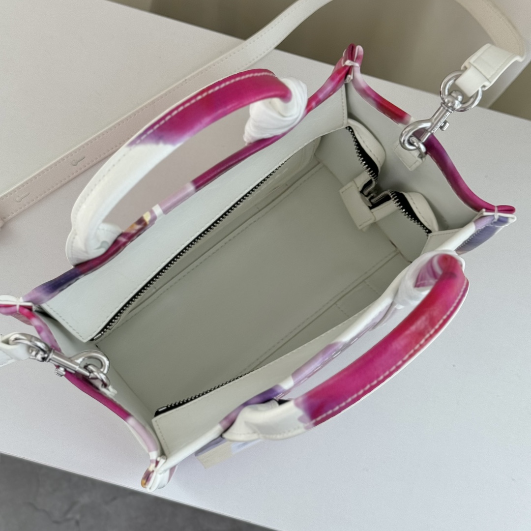 Marc Jacobs ～花卉托特 26cm