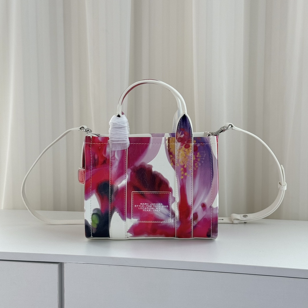Marc Jacobs ～花卉托特 26cm