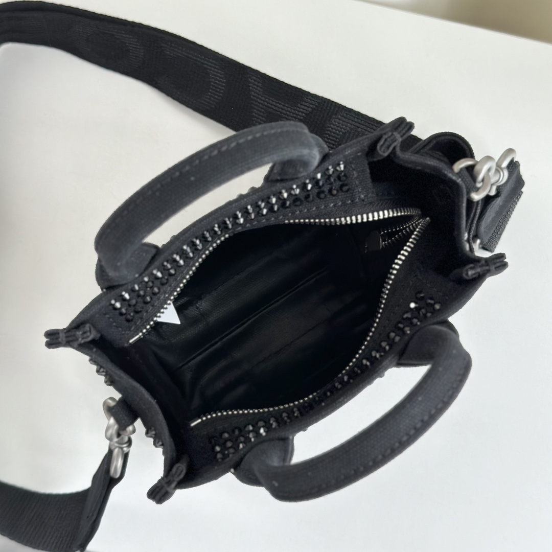 Marc Jacobs ～水晶烫钻托特 黑色