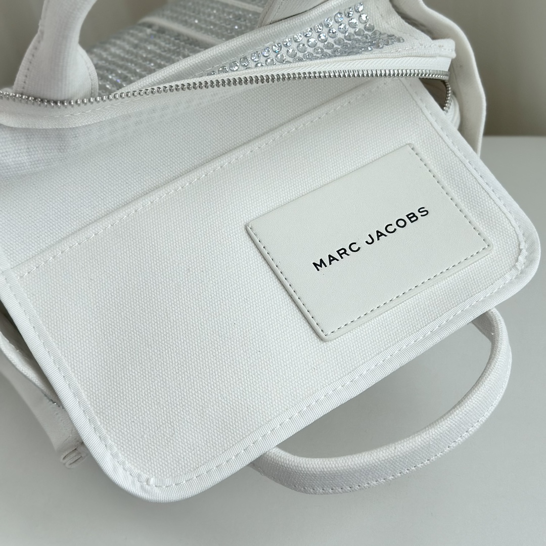 Marc Jacobs ～水晶烫钻托特 白色