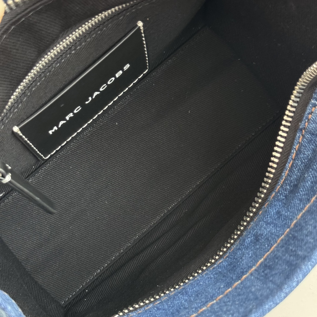 Marc Jacobs ～牛仔托链条垮包 水洗蓝