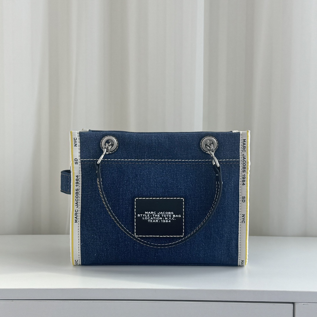 Marc Jacobs ～牛仔托链条垮包 水洗蓝