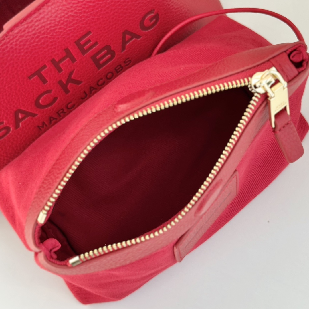 Marc Jacobs ～大红色 菜篮子