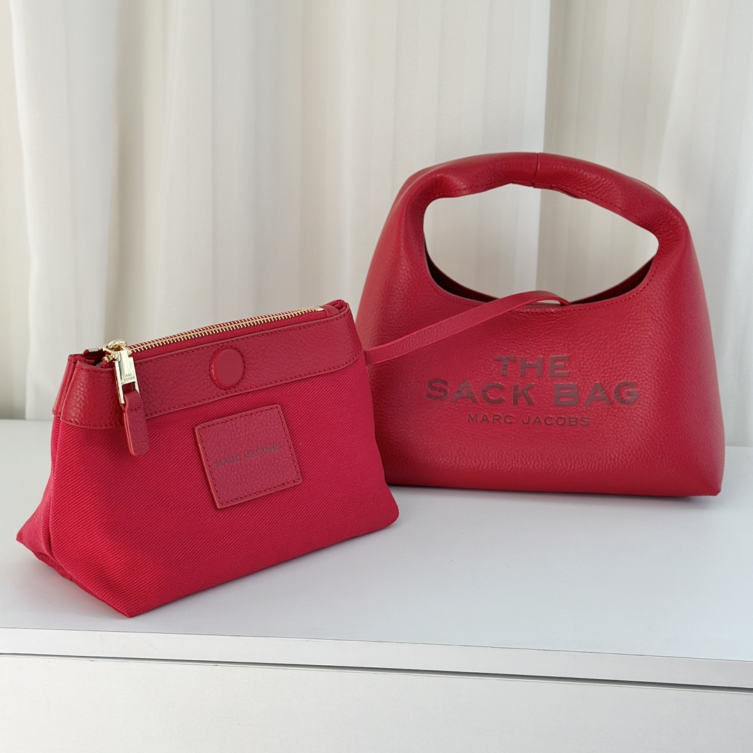 Marc Jacobs ～大红色 菜篮子
