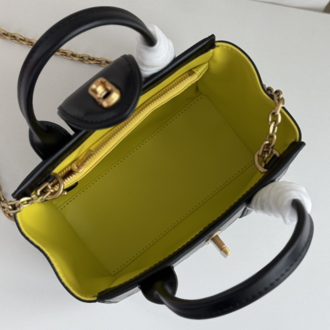 Marc Jacobs ～Mj 牛皮链条斜挎包 手提包