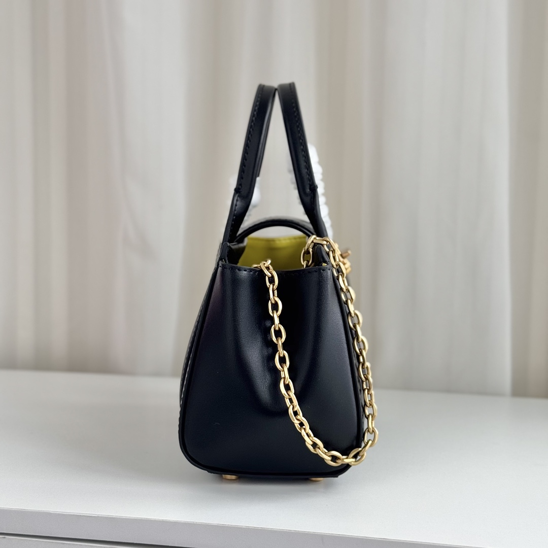 Marc Jacobs ～Mj 牛皮链条斜挎包 手提包