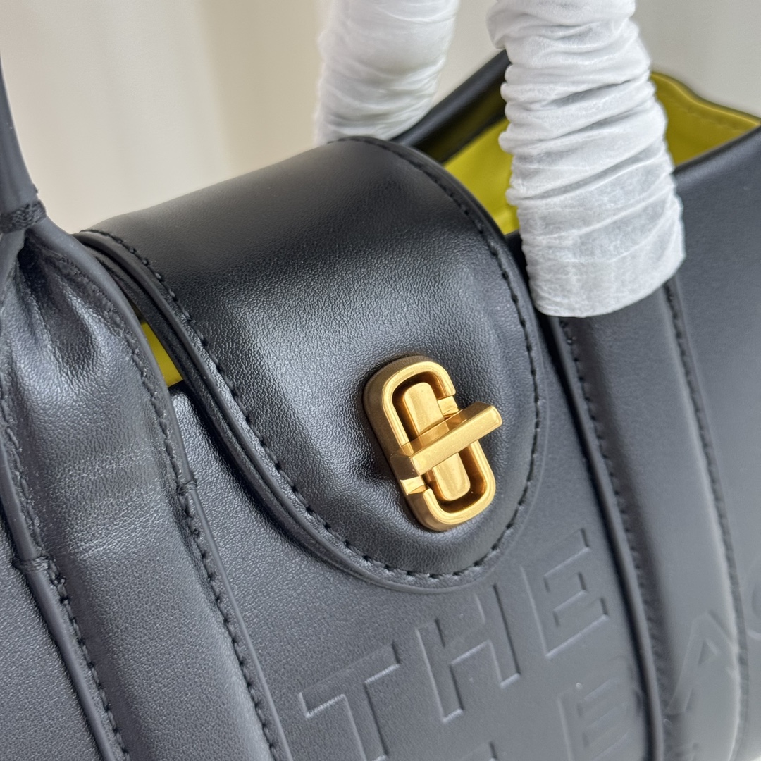 Marc Jacobs ～Mj 牛皮链条斜挎包 手提包