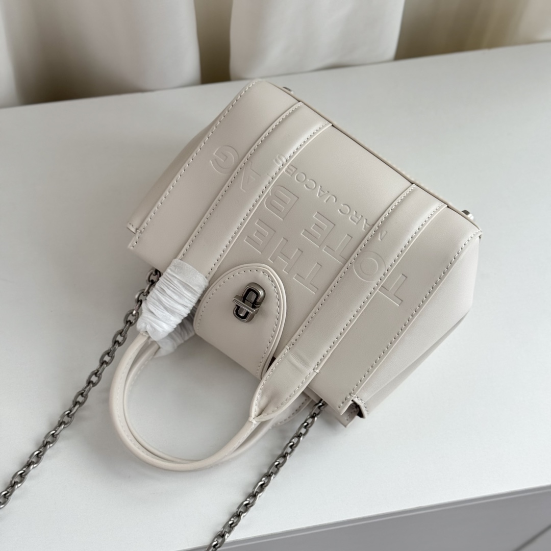 Marc Jacobs ～Mj 牛皮链条斜挎包 手提包