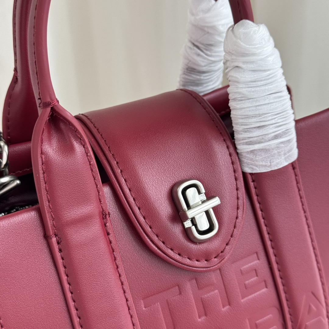 Marc Jacobs ～Mj 牛皮链条斜挎包 手提包