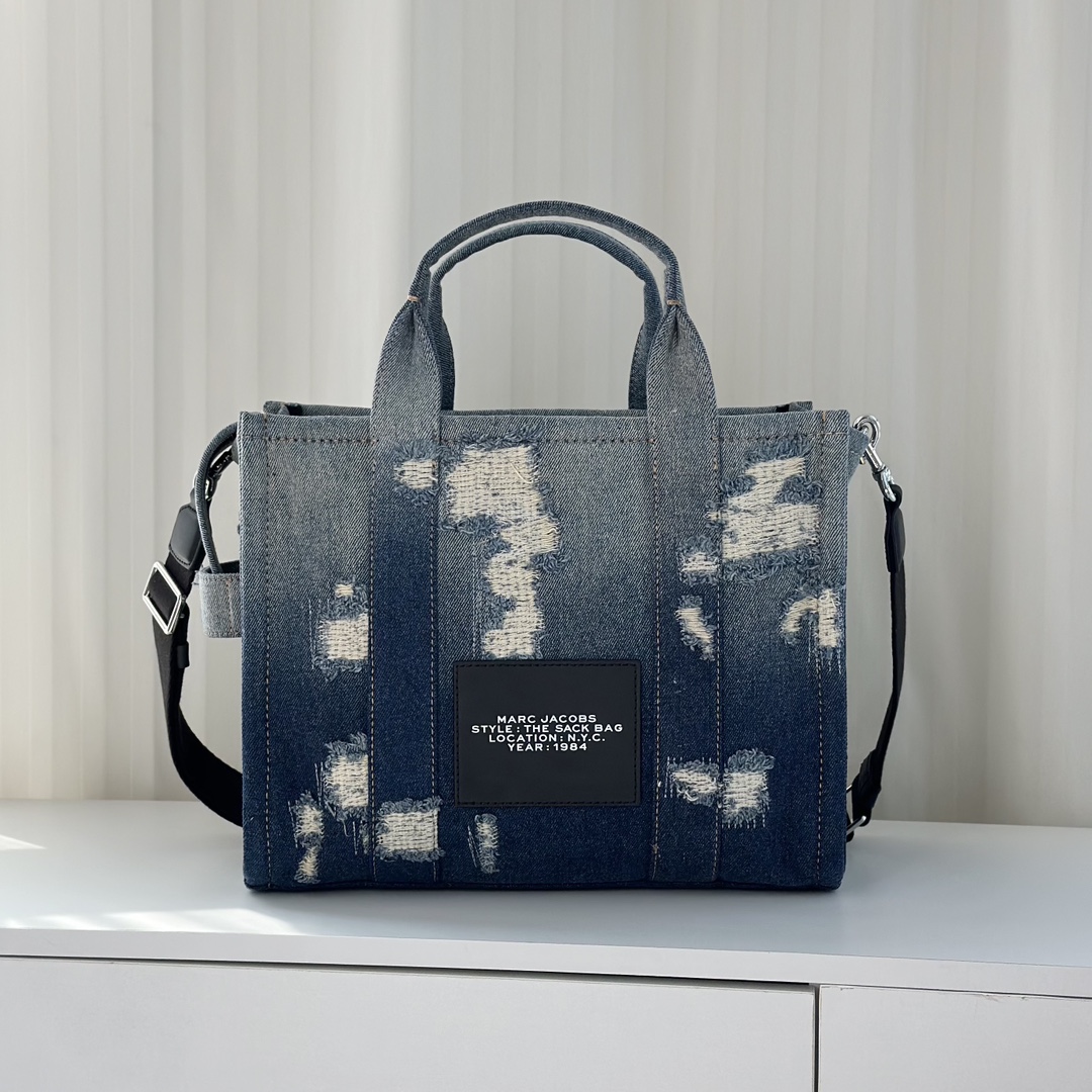 Marc Jacobs 水洗牛子破洞托特