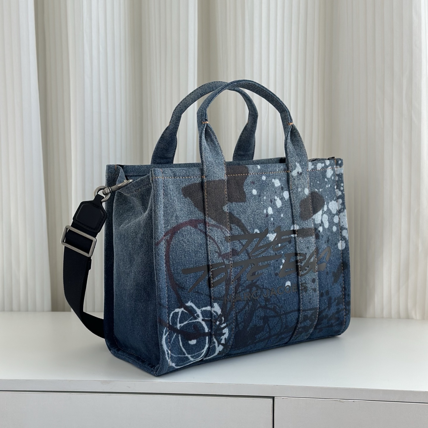 Marc Jacobs Mj 牛仔涂鸦限定联名款