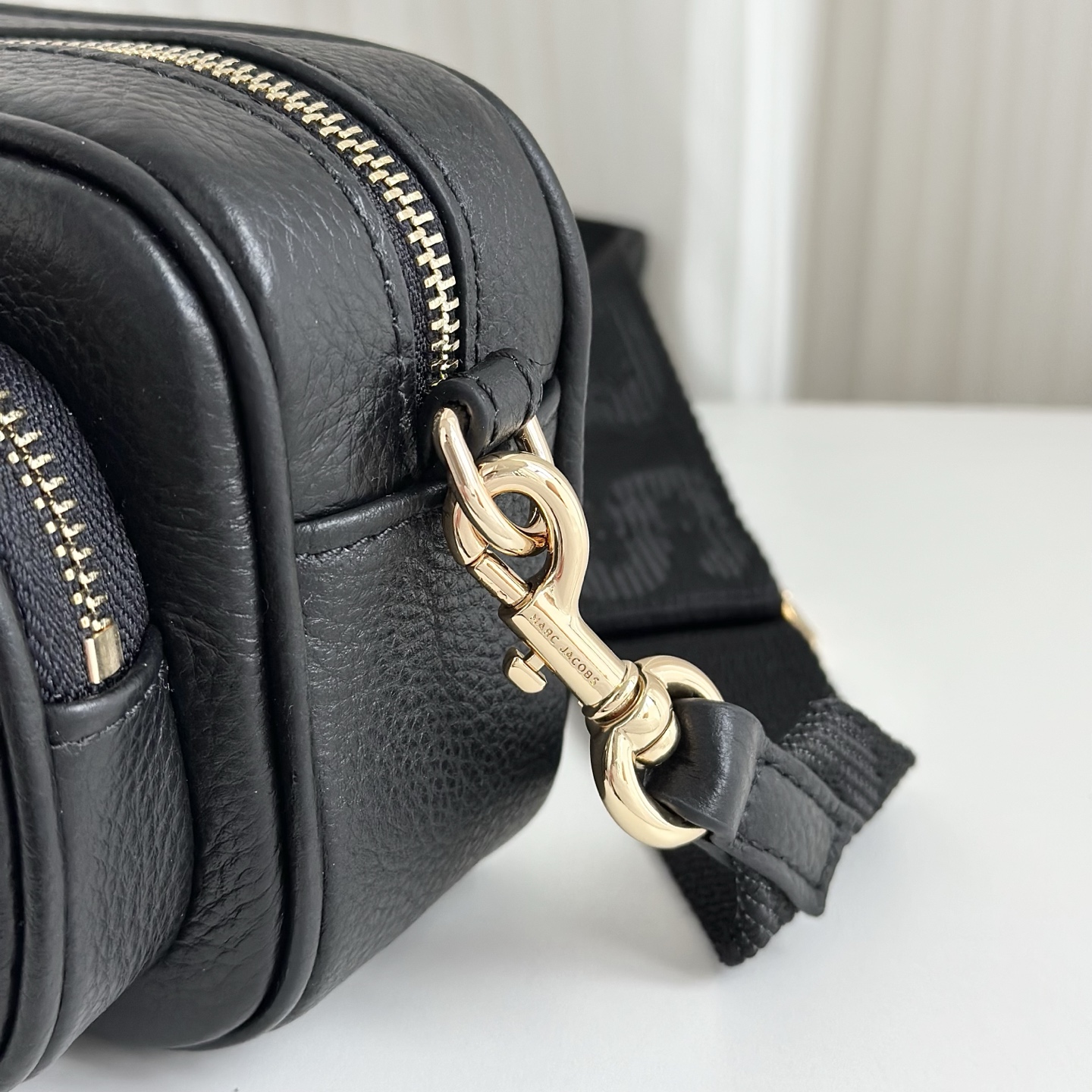 Marc Jacobs 黑色 斜挎包