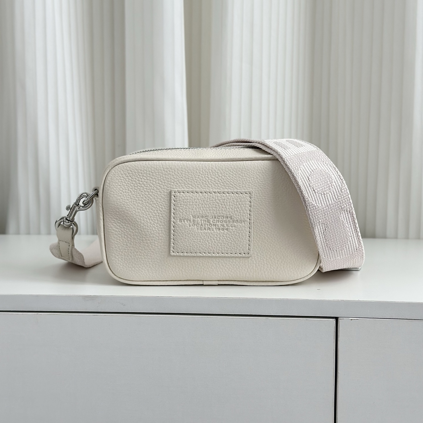 Marc Jacobs 白色 斜挎包
