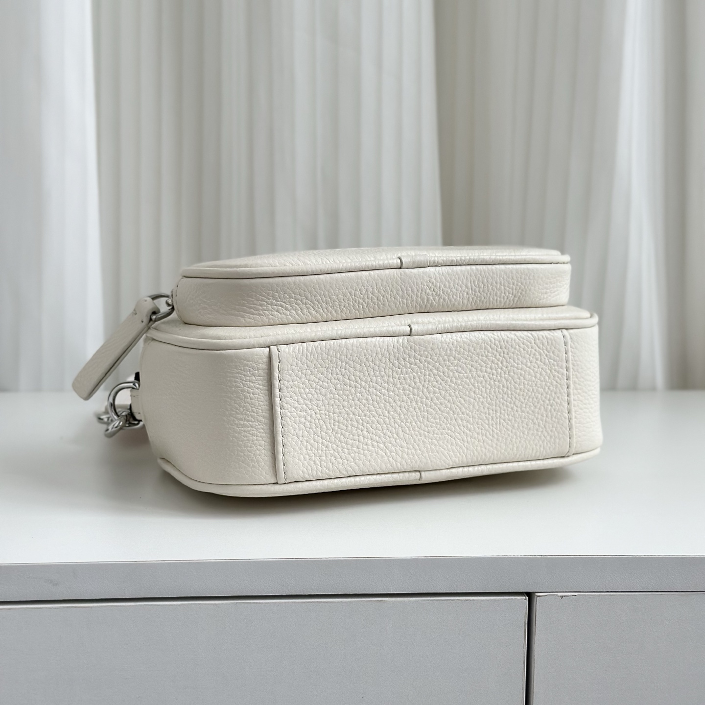 Marc Jacobs 白色 斜挎包