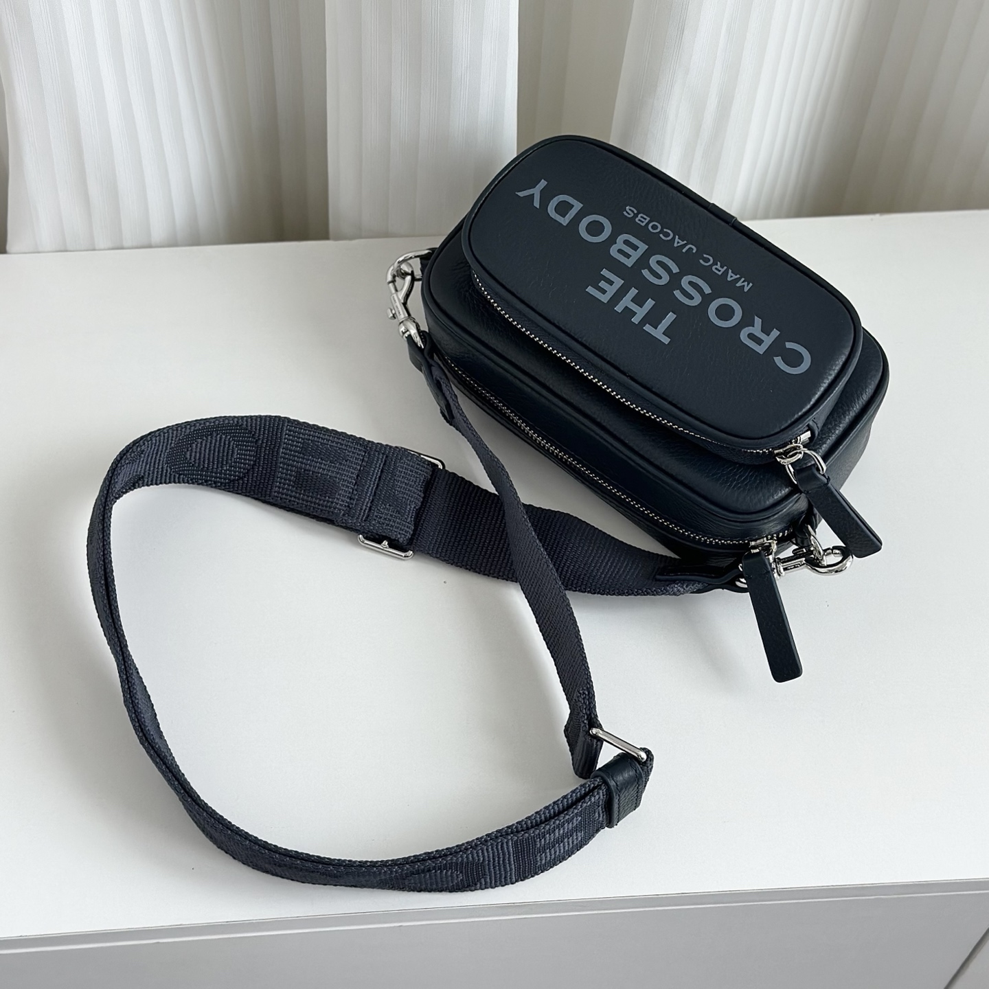 Marc Jacobs 深蓝色 斜挎包