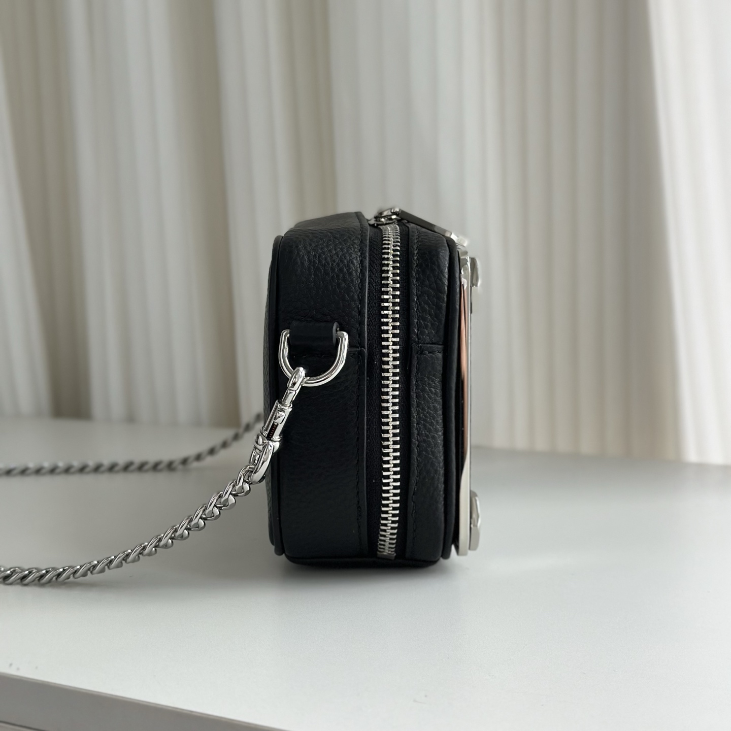 Marc Jacobs ～Mj 盒子包 黑色