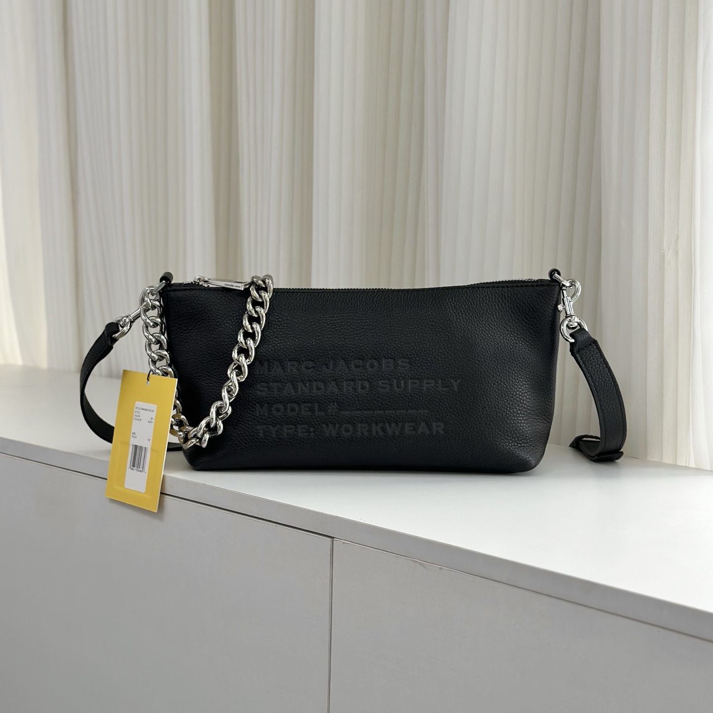 Marc Jacobs Mj 牛皮斜挎包 黑色 双肩带