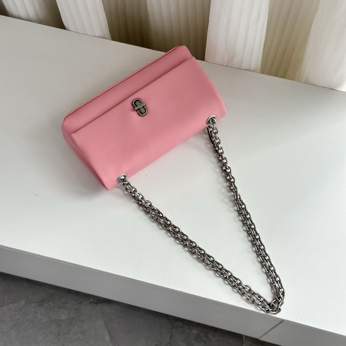 Marc Jacobs MJ 迷你链条斜挎包 粉色