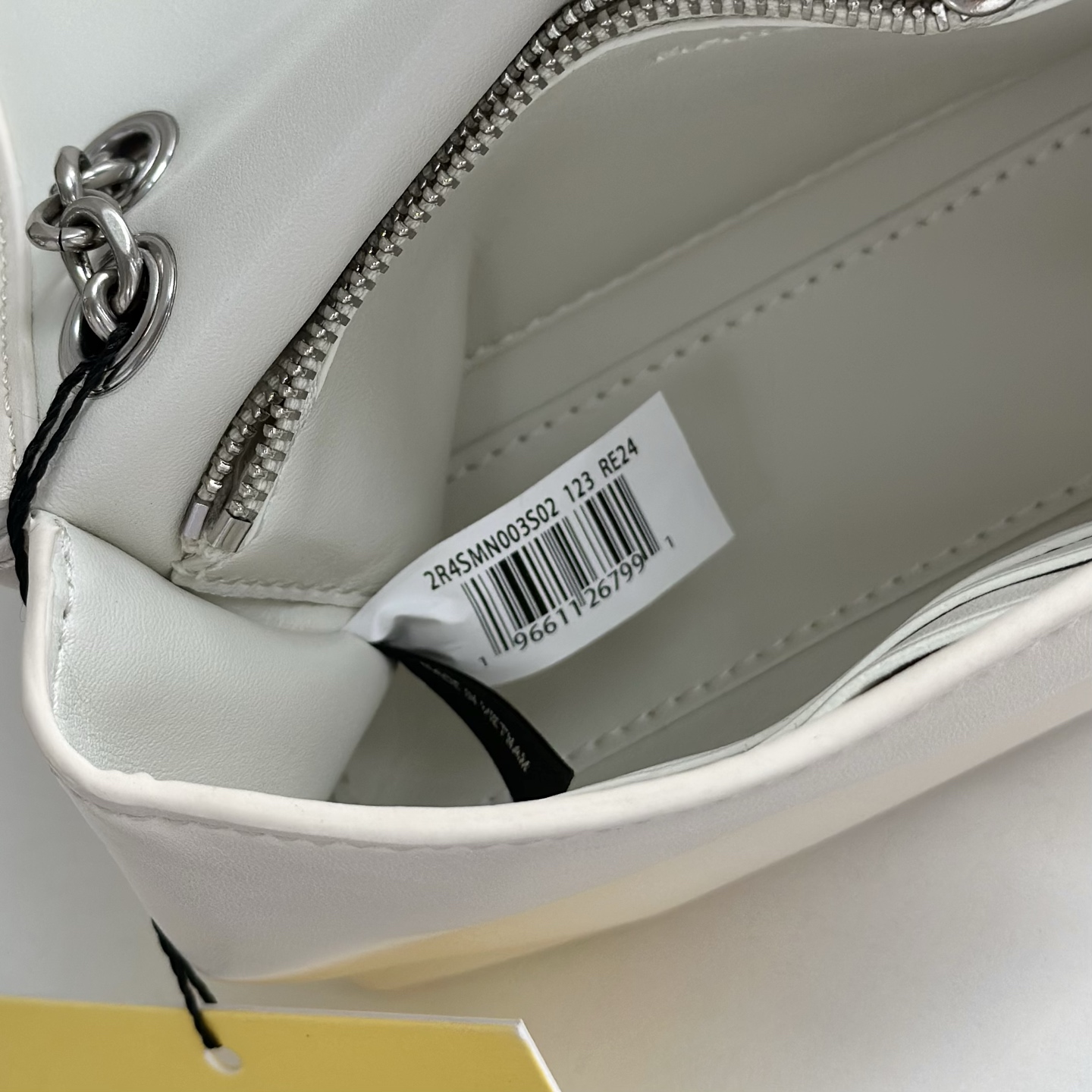 Marc Jacobs MJ 迷你链条斜挎包 白色