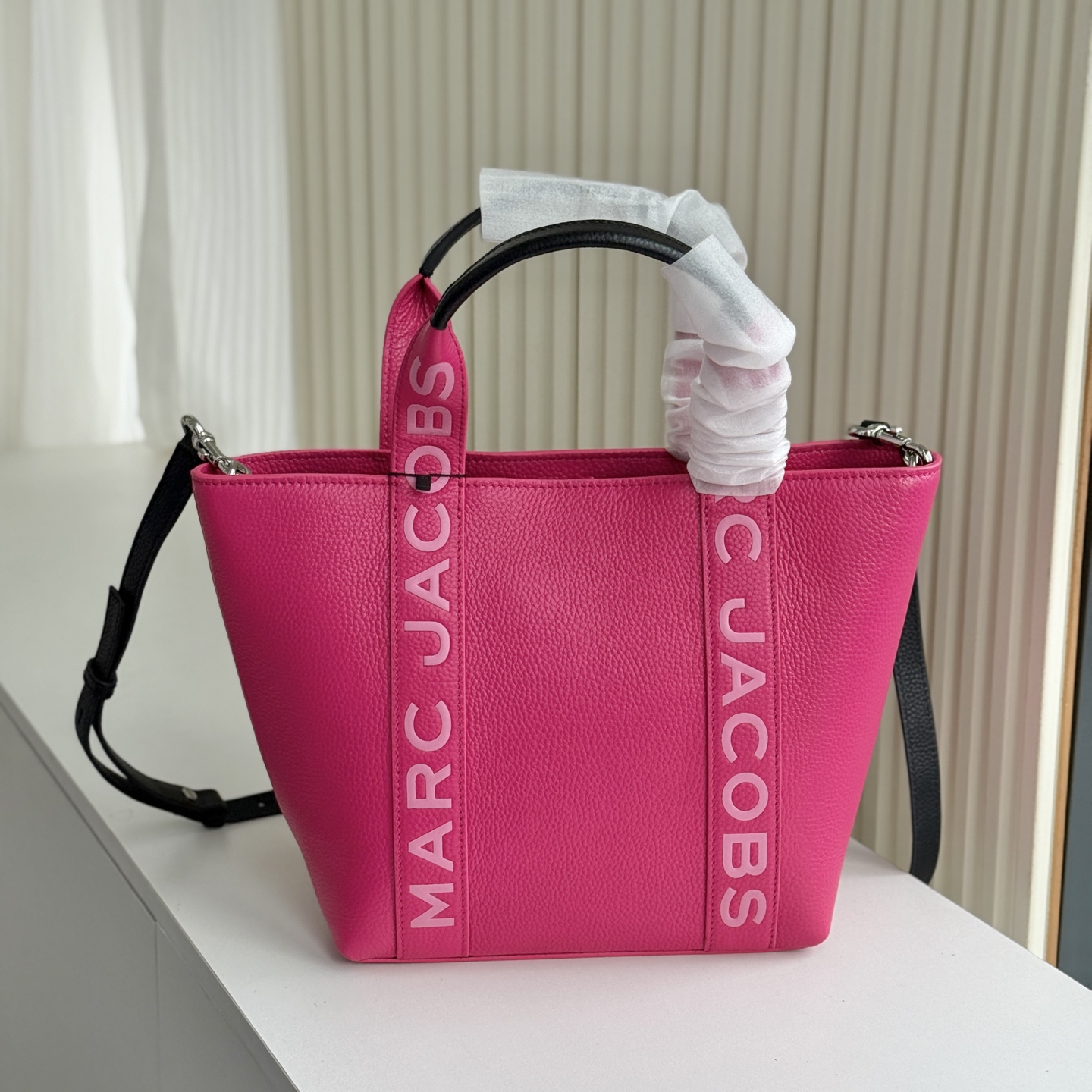 Marc Jacobs ～MJ 牛皮菜篮子包小号 可斜挎