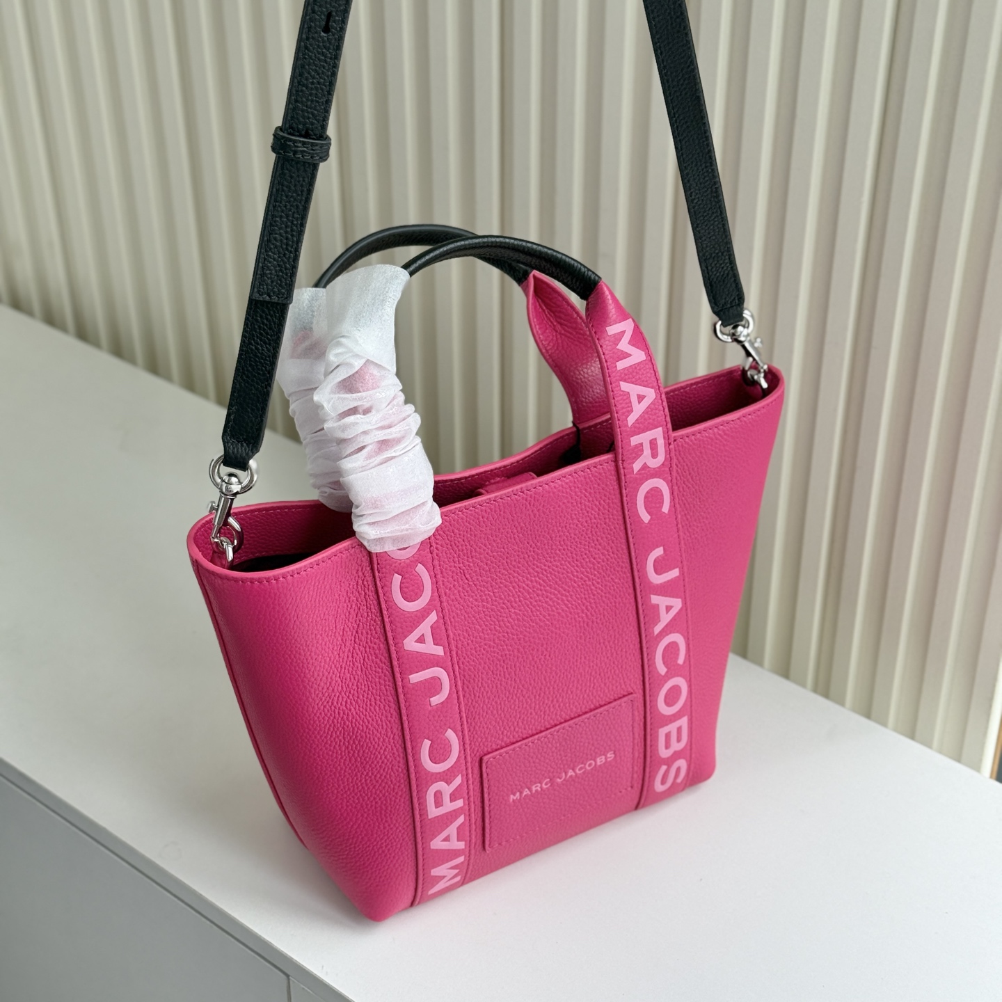 Marc Jacobs ～MJ 牛皮菜篮子包小号 可斜挎