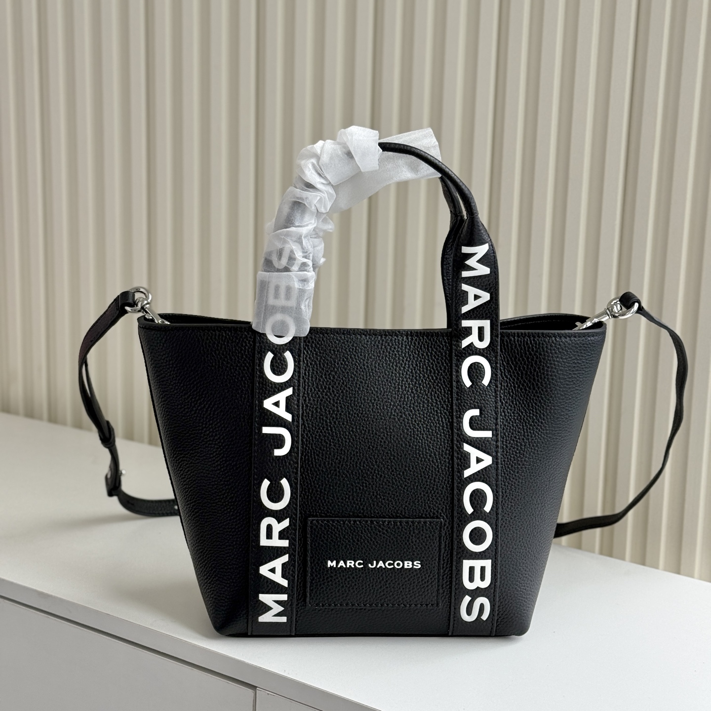 Marc Jacobs ～MJ 牛皮菜篮子包小号 可斜挎