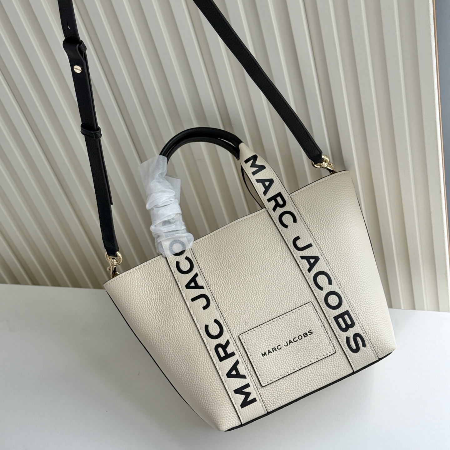 Marc Jacobs ～MJ 牛皮菜篮子包小号 可斜挎