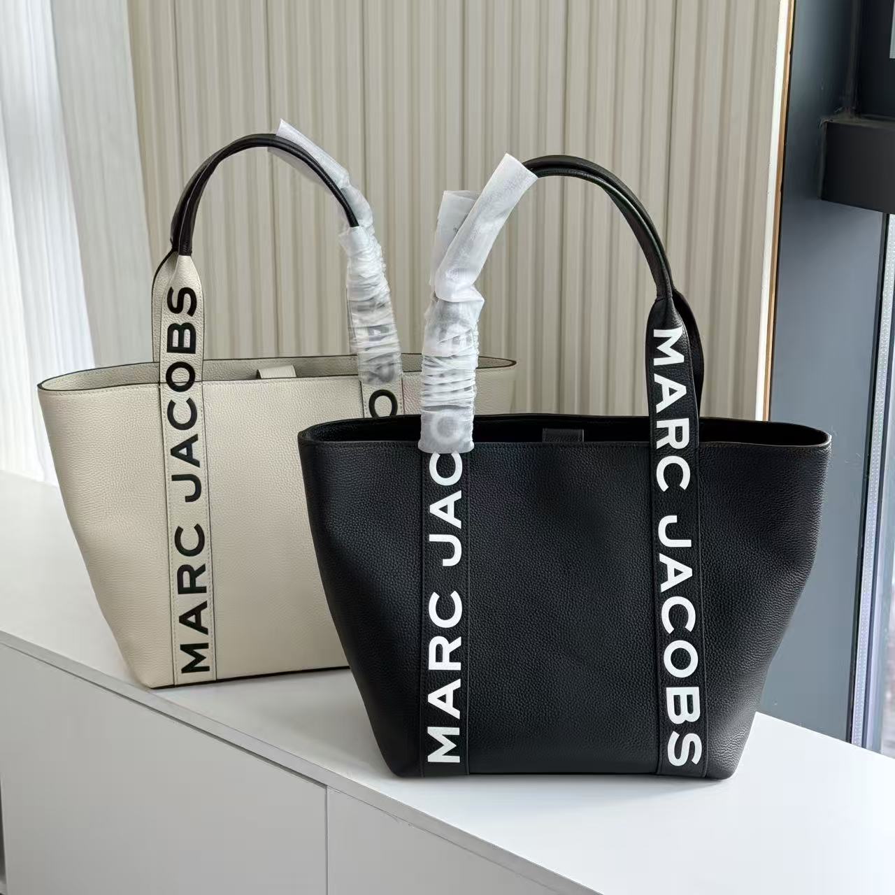 Marc Jacobs ～MORC JACOBS 莫杰 大号手提公文包 通勤包