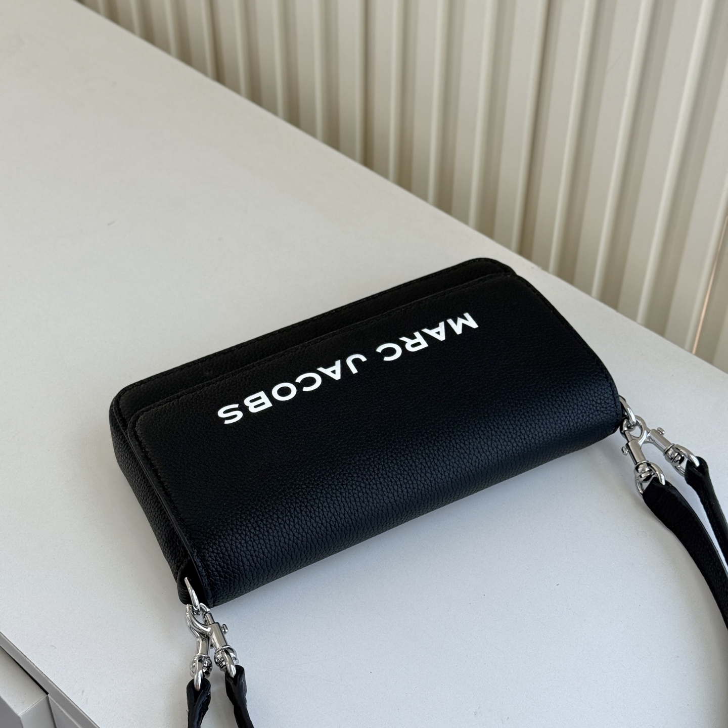 Marc Jacobs MJ 信封包 斜挎包 手提包双肩带设计简单实用