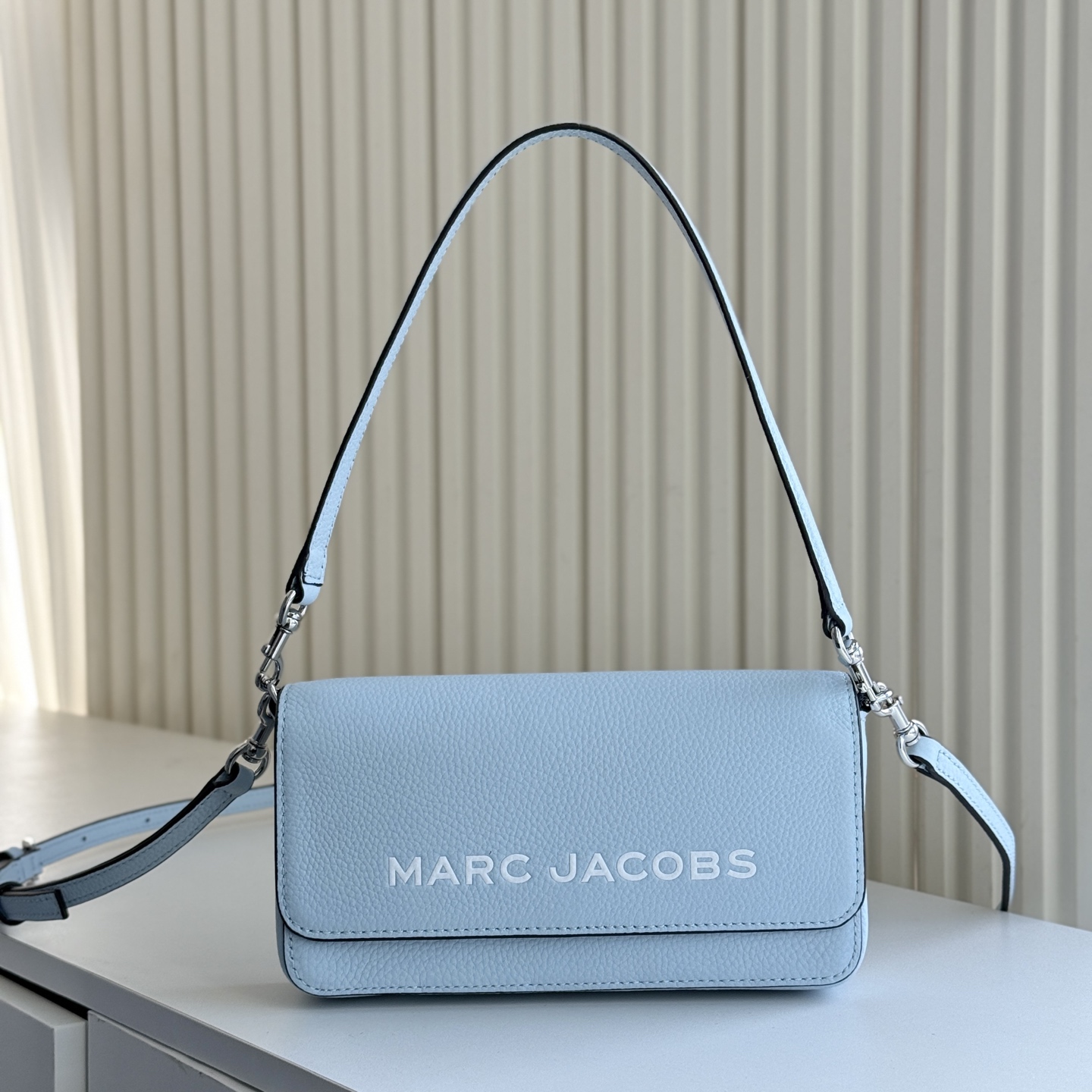 Marc Jacobs MJ 信封包 斜挎包 手提包双肩带设计简单实用