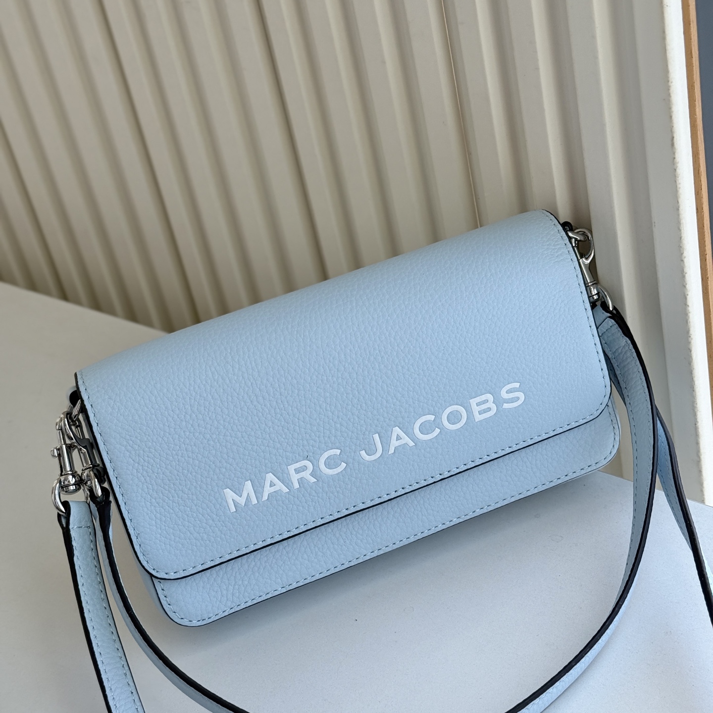 Marc Jacobs MJ 信封包 斜挎包 手提包双肩带设计简单实用