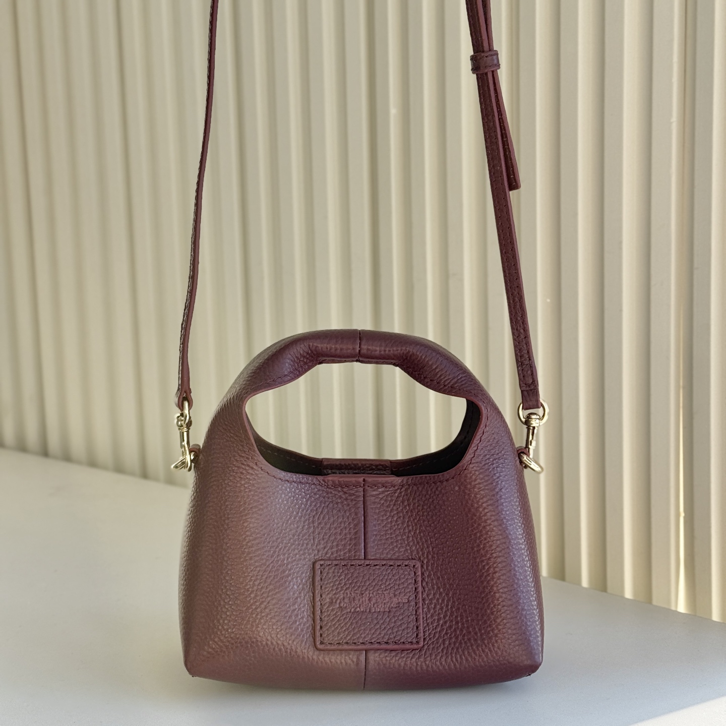 Marc Jacobs MARC JACOBS/莫杰 SACK 迷你 荔枝纹牛皮斜挎包 手拿包 3色