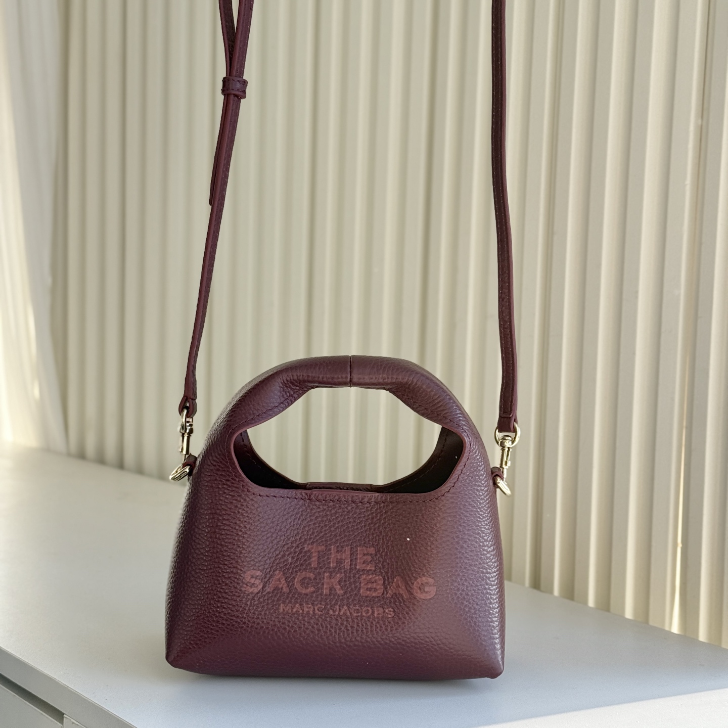 Marc Jacobs MARC JACOBS/莫杰 SACK 迷你 荔枝纹牛皮斜挎包 手拿包 3色