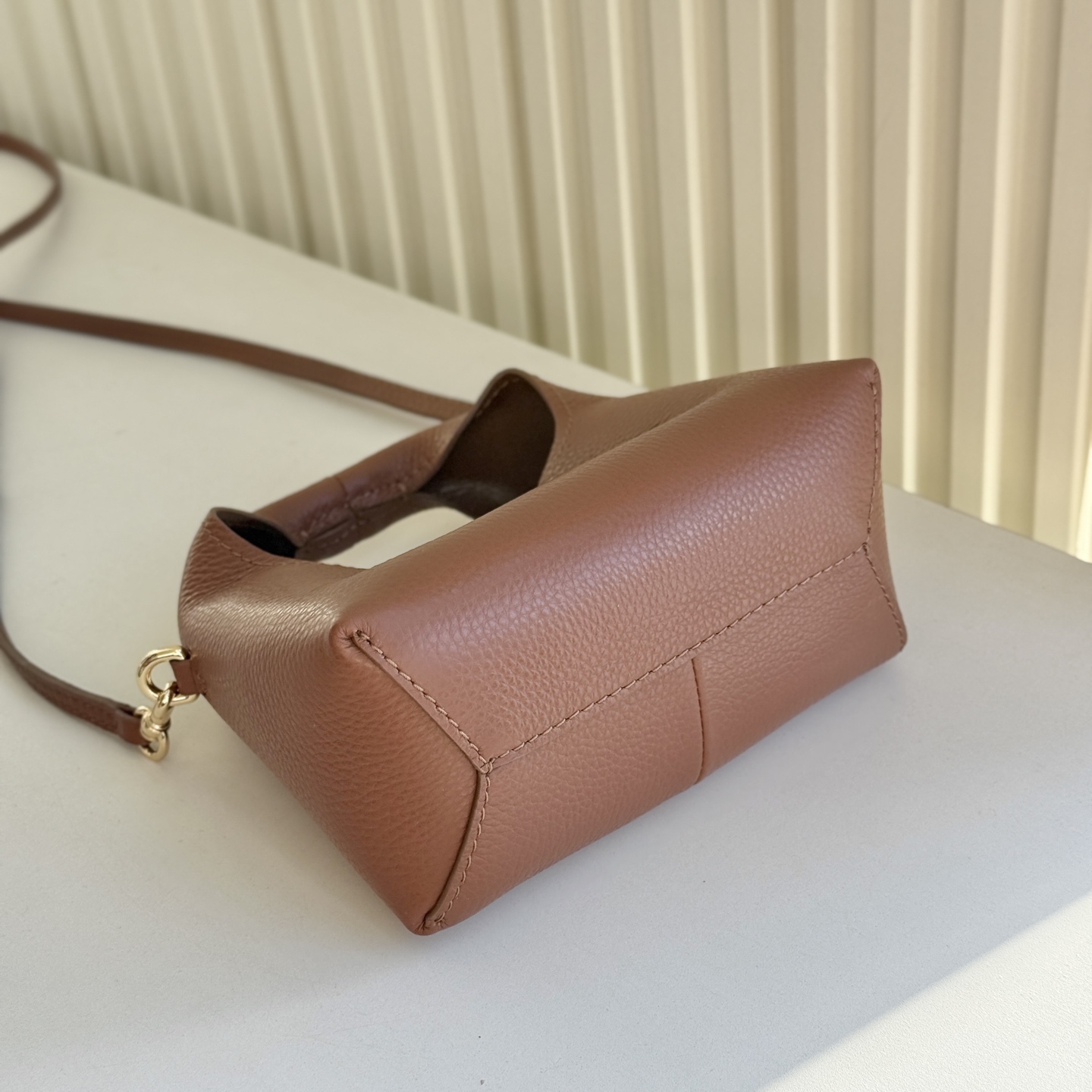 Marc Jacobs MARC JACOBS/莫杰 SACK 迷你 荔枝纹牛皮斜挎包 手拿包 3色