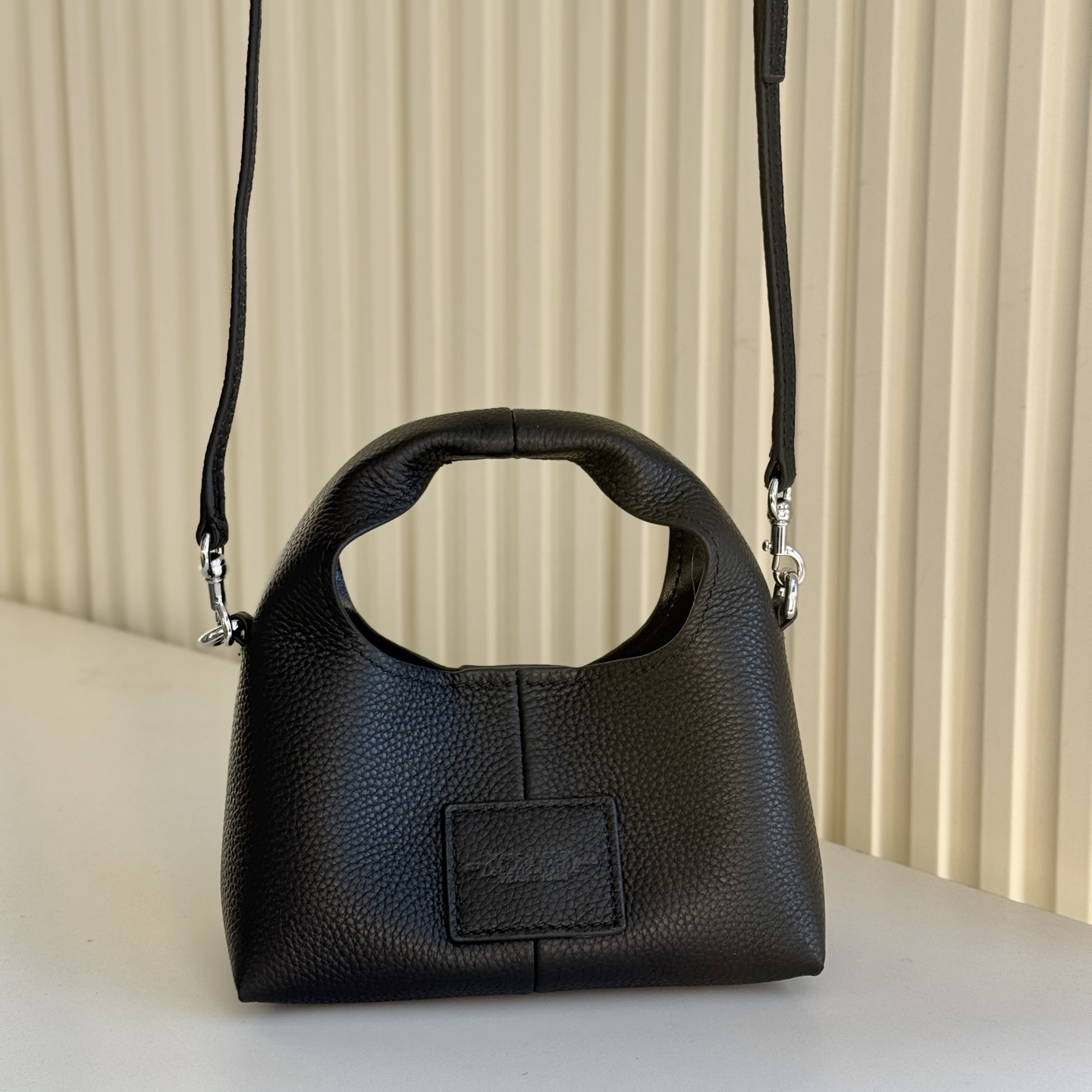 Marc Jacobs MARC JACOBS/莫杰 SACK 迷你 荔枝纹牛皮斜挎包 手拿包 3色