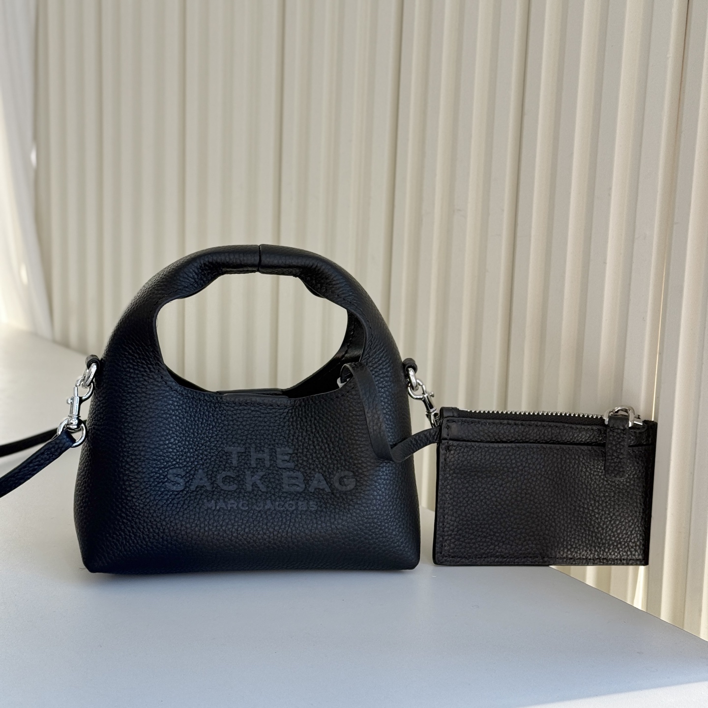Marc Jacobs MARC JACOBS/莫杰 SACK 迷你 荔枝纹牛皮斜挎包 手拿包 3色