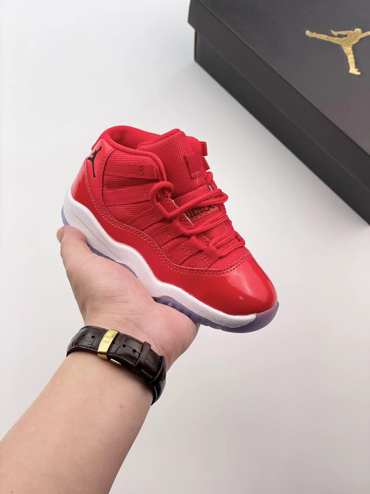 图片[4]-🈴乔11高帮儿童板鞋🌟 22-37码 入秋高帮板鞋安排起来💫小盆友要时尚当然也要穿得舒服，穿一次就沦陷，拼色百搭，想怎么搭都有型柔韧软底，轻松玩耍和一整天-选品中心