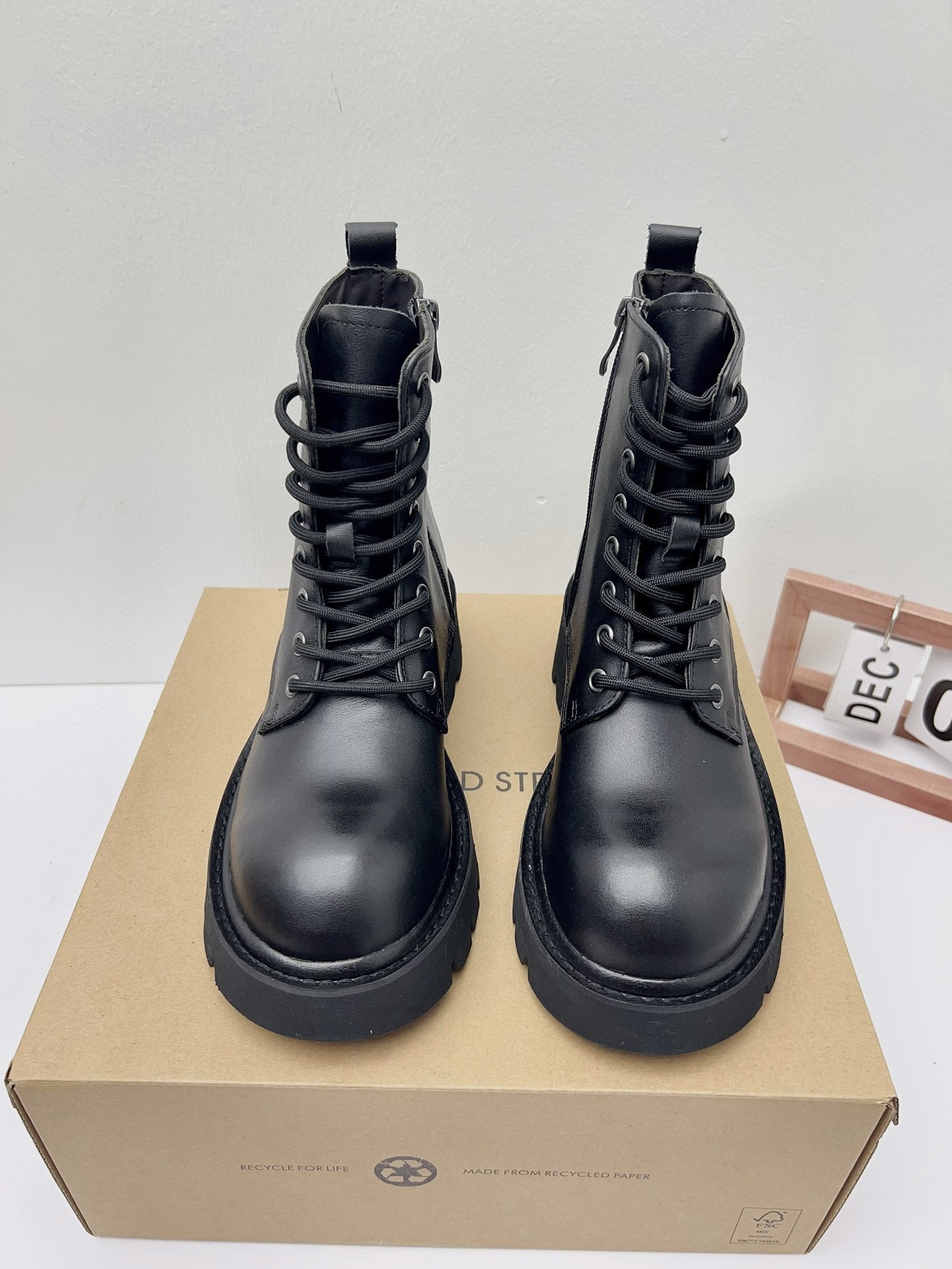 _dqD9sdeyr-Ey4Ct32mGVw1NvbmQsCKlNfQU7yyw